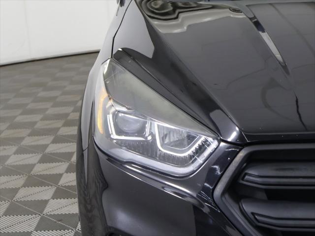 Photo of 2019 Agate Black Metallic Ford Escape