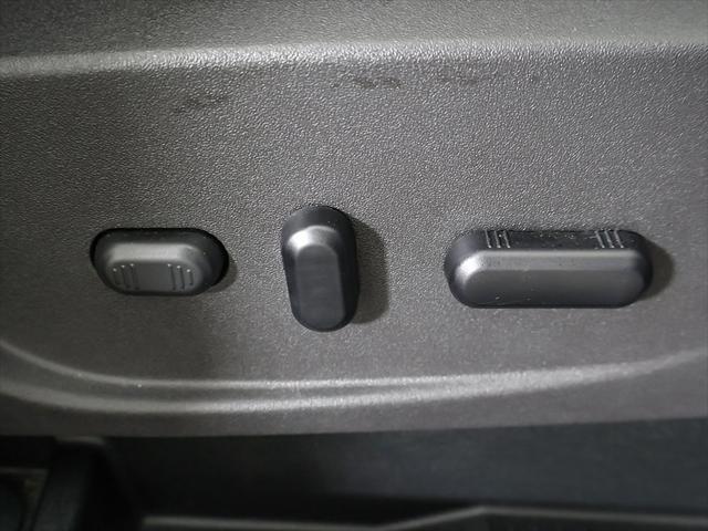 Photo of 2019 Agate Black Metallic Ford Escape