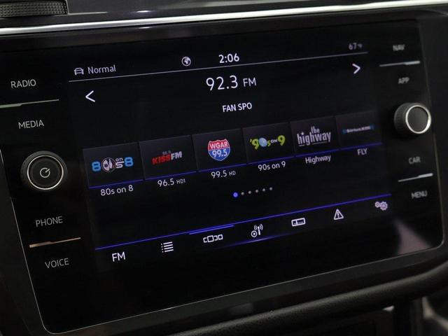 Photo of 2023 Opal White Volkswagen Tiguan