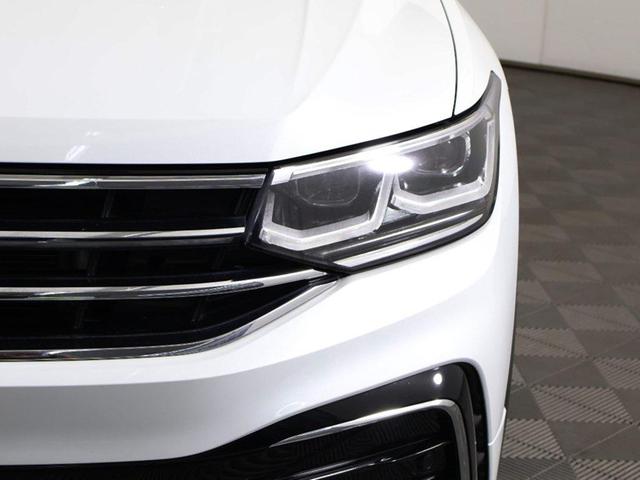 Photo of 2023 Opal White Volkswagen Tiguan