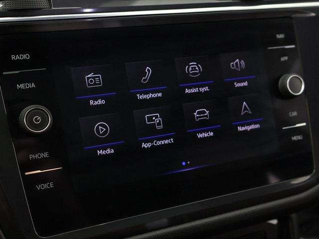 Photo of 2023 Opal White Volkswagen Tiguan