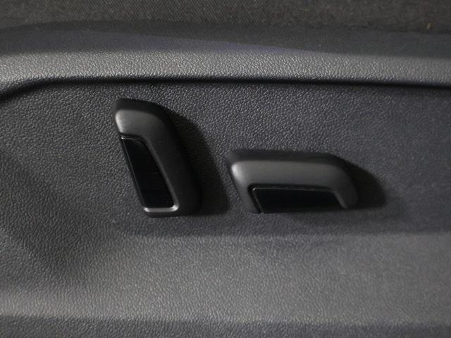 Photo of 2023 Opal White Volkswagen Tiguan