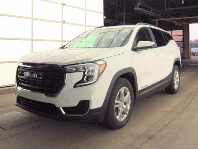 Photo of 2023 Summit White GMC Terrain