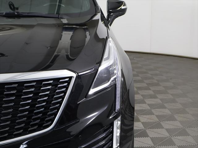 Photo of 2021 Stellar Black Metallic Cadillac XT5
