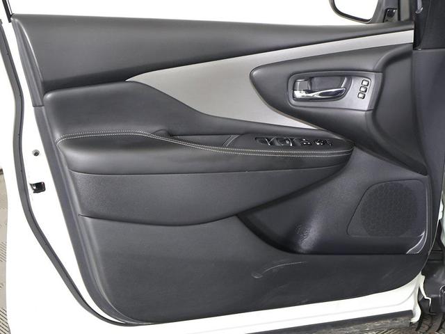 Photo of 2020 Pearl White Tricoat Nissan Murano
