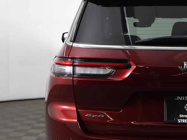 Photo of 2024 Velvet Red Pearlcoat Jeep Grand Cherokee L
