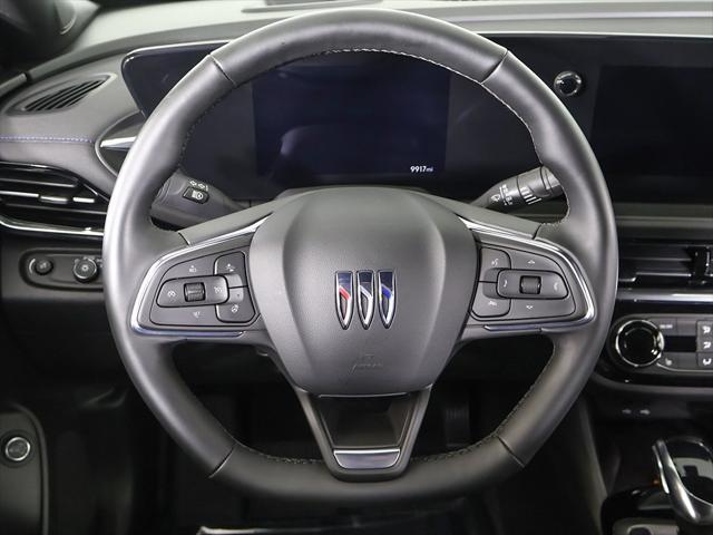 Photo of 2025 Moonstone Gray Metallic Buick Envista