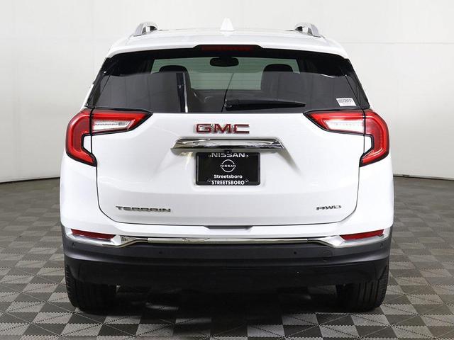 Photo of 2022 Summit White GMC Terrain