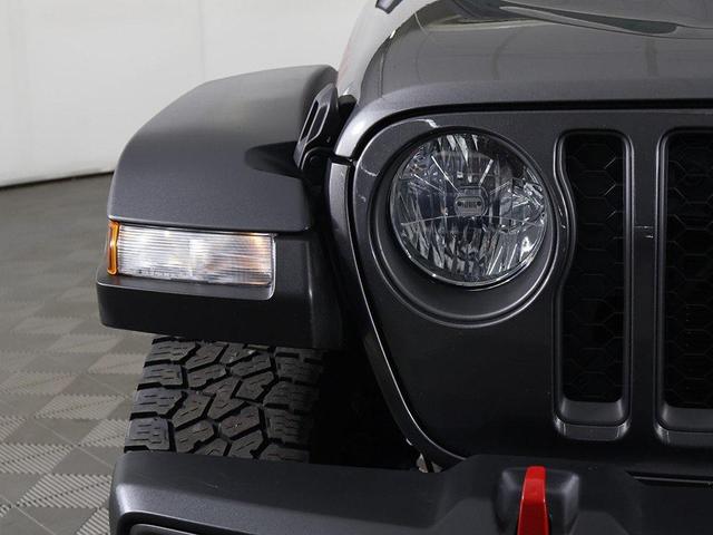 Photo of 2022 Granite Crystal Metallic Clearcoat Jeep Gladiator