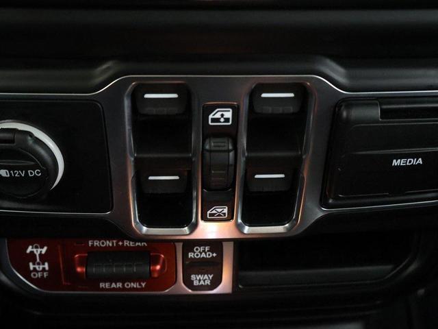Photo of 2022 Granite Crystal Metallic Clearcoat Jeep Gladiator