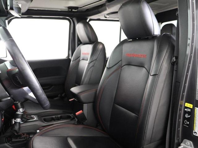 Photo of 2022 Granite Crystal Metallic Clearcoat Jeep Gladiator
