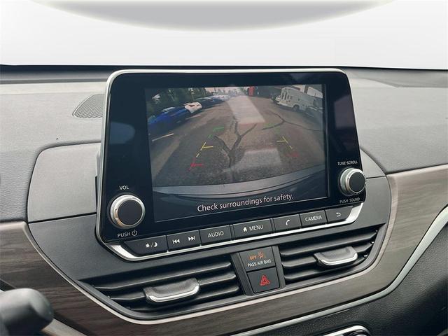 Photo of 2024 Gun Metallic Nissan Altima