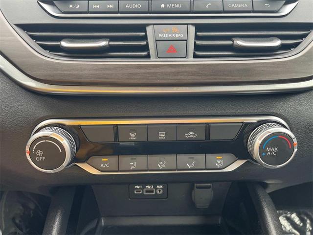 Photo of 2024 Gun Metallic Nissan Altima