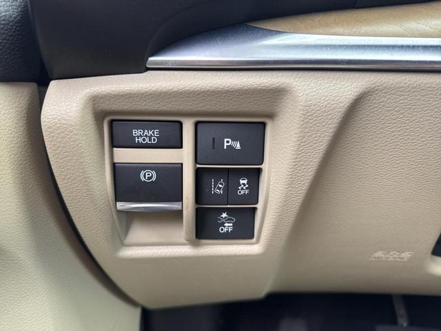 Photo of 2020 Performance Red Pearl Acura MDX