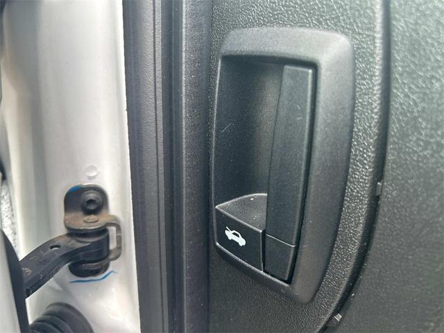 Photo of 2023 Bright White Clearcoat RAM ProMaster 2500