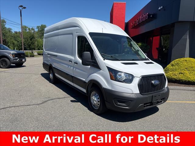 Photo of 2024 OXFORD WHITE Ford Transit-350