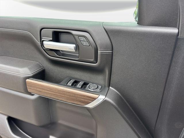 Photo of 2021 Summit White Chevrolet Silverado 1500