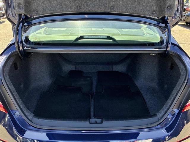 Photo of 2018 Obsidian Blue Pearl Honda Accord