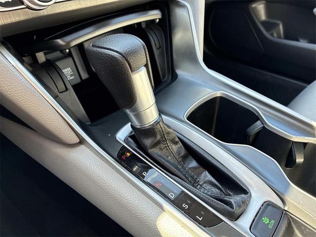 Photo of 2018 Obsidian Blue Pearl Honda Accord