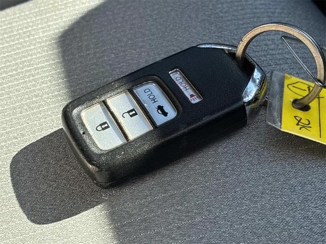 Photo of 2018 Obsidian Blue Pearl Honda Accord