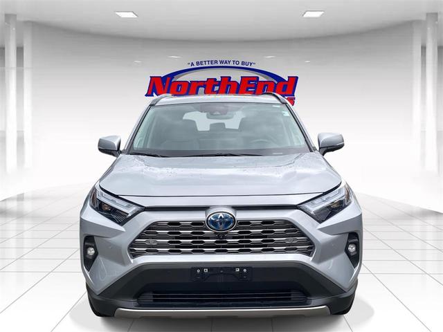 Photo of 2023 Silver Sky Metallic Toyota RAV4 Hybrid