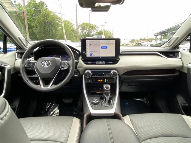 Photo of 2023 Silver Sky Metallic Toyota RAV4 Hybrid