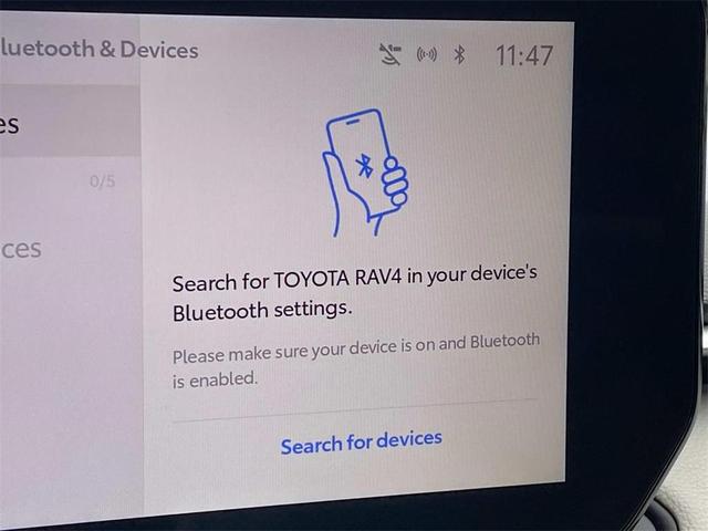 Photo of 2023 Silver Sky Metallic Toyota RAV4 Hybrid