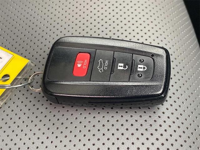 Photo of 2023 Silver Sky Metallic Toyota RAV4 Hybrid
