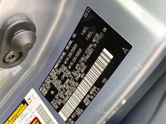 Photo of 2023 Moon Dust Toyota Highlander Hybrid