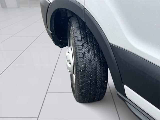 Photo of 2023 OXFORD WHITE Ford Transit-350