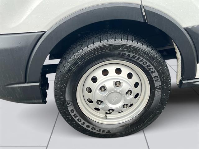 Photo of 2023 OXFORD WHITE Ford Transit-350