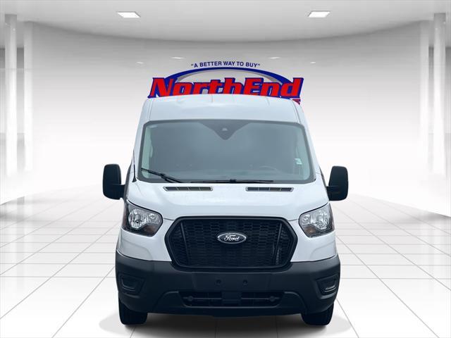 Photo of 2023 OXFORD WHITE Ford Transit-350