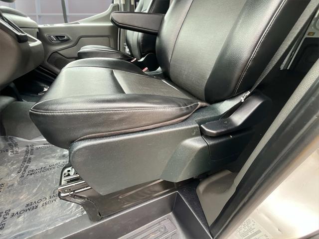 Photo of 2023 OXFORD WHITE Ford Transit-350
