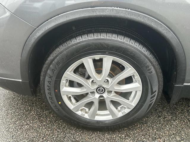 Photo of 2020 Gun Metallic Nissan Rogue