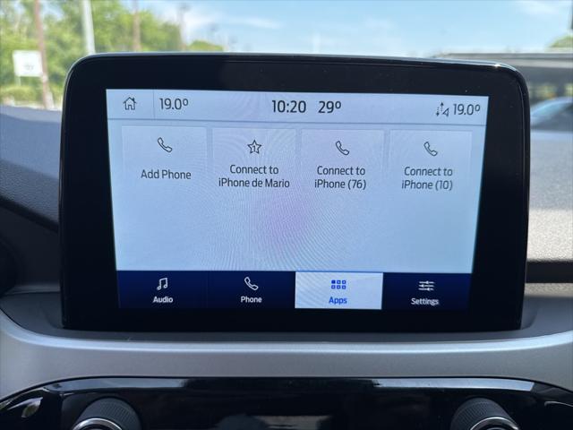 Photo of 2022 OXFORD WHITE Ford Escape