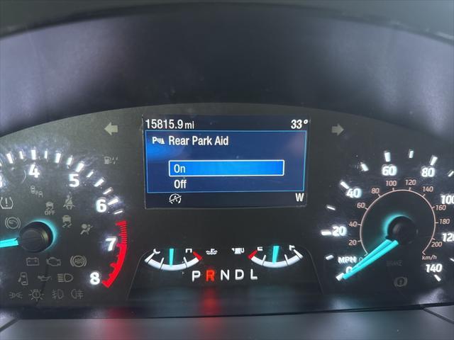 Photo of 2022 OXFORD WHITE Ford Escape