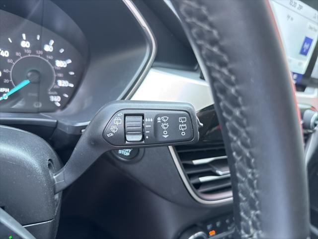 Photo of 2022 OXFORD WHITE Ford Escape