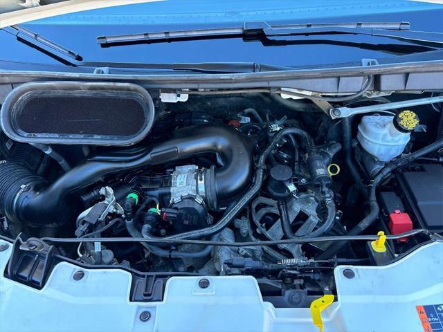 Photo of 2023 OXFORD WHITE Ford Transit-250