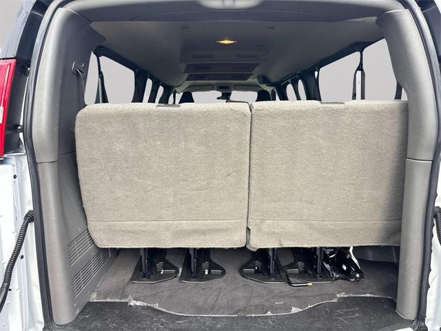 Photo of 2022 Summit White Chevrolet Express 3500