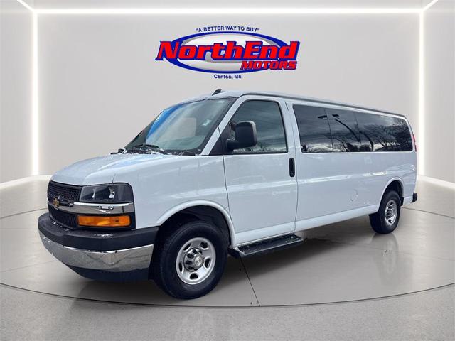 Photo of 2022 Summit White Chevrolet Express 3500