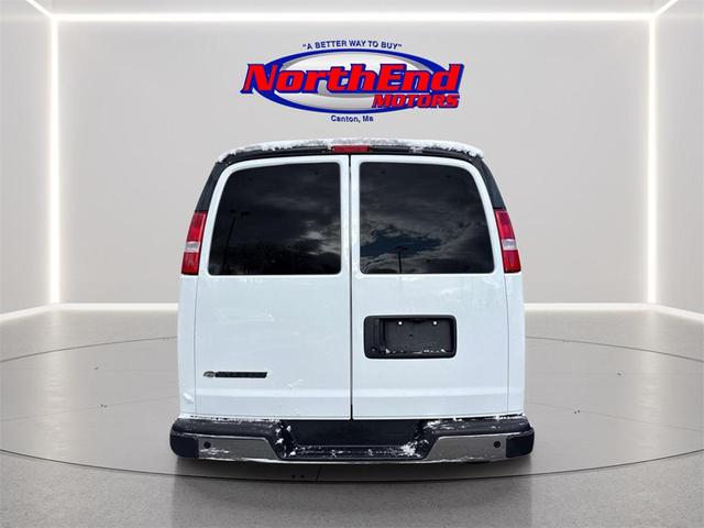 Photo of 2022 Summit White Chevrolet Express 3500