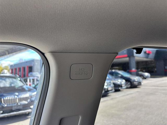 Photo of 2022 Pearl White Tricoat Nissan Rogue