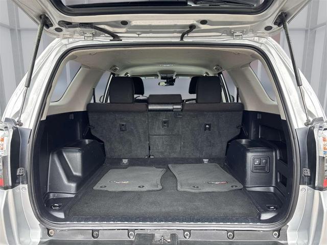 Photo of 2023 Classic Silver Metallic Toyota 4Runner