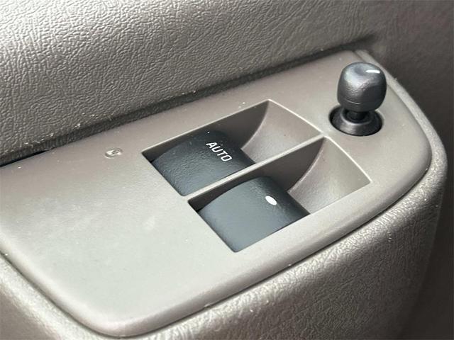 Photo of 2023 Summit White GMC Savana 2500