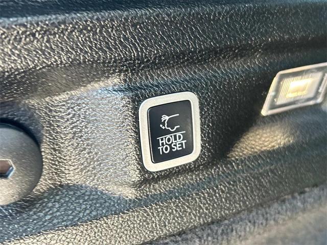 Photo of 2022 Bright White Clearcoat Jeep Grand Cherokee L