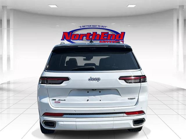 Photo of 2022 Bright White Clearcoat Jeep Grand Cherokee L