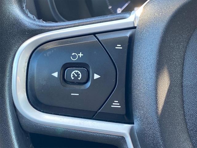 Photo of 2020 Denim Blue Metallic Volvo S60