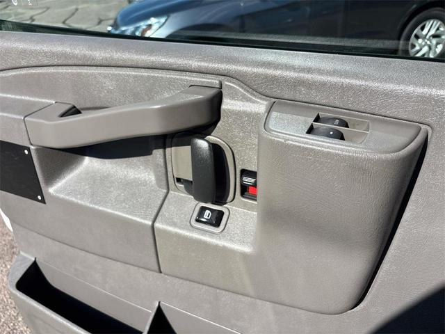Photo of 2020 Summit White GMC Savana 2500