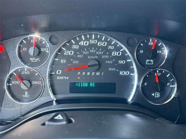 Photo of 2023 Summit White GMC Savana 2500