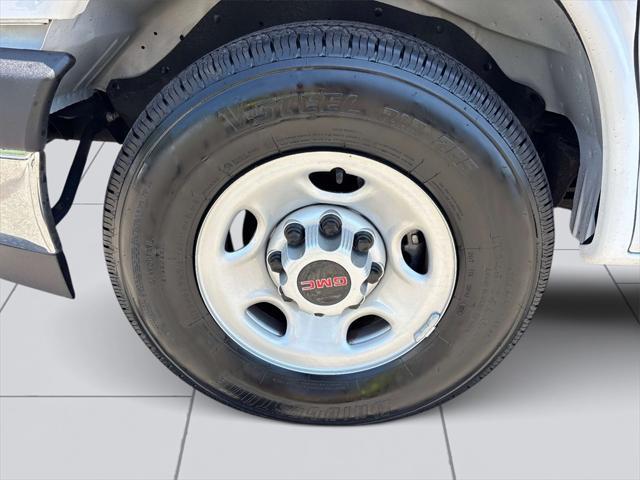 Photo of 2023 Summit White GMC Savana 2500